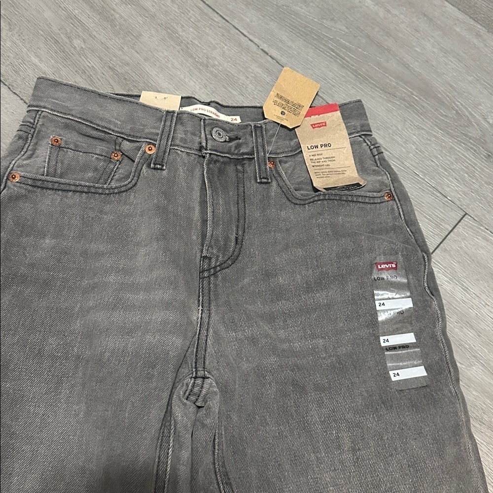 NWT Free People LEVI'S Low Pro Straight Loose Fit Jeans 90's Women's 24 - Picture 4 of 7